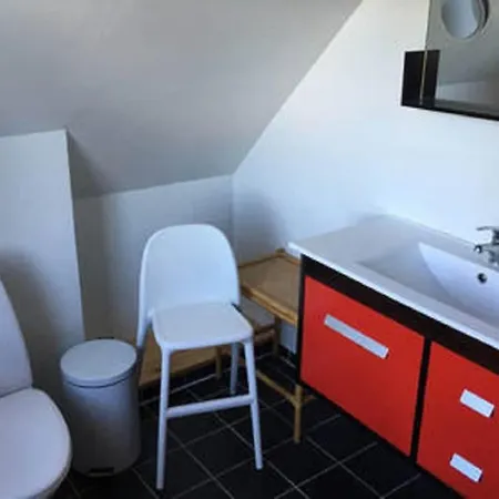 The House By The * Ålbæk